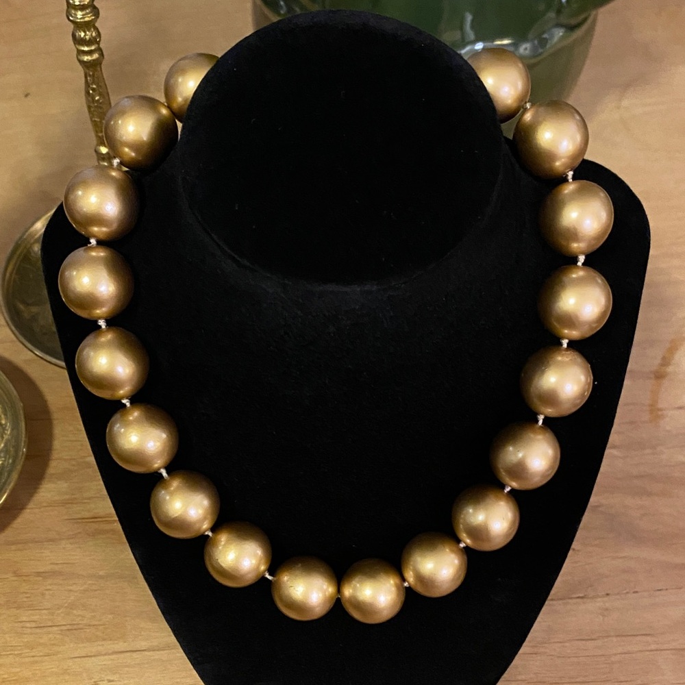 Vintage Elegant Gold Beaded Necklace